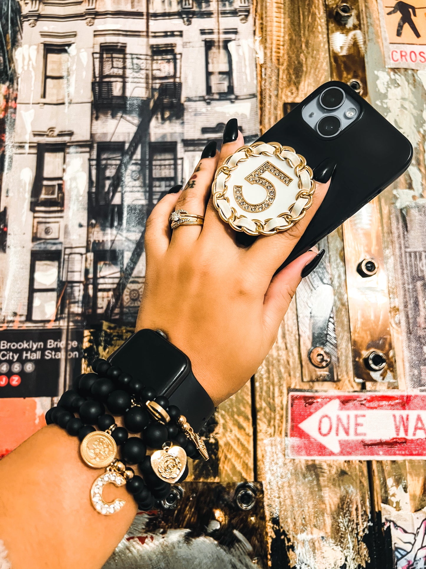 No 5 Pop Socket