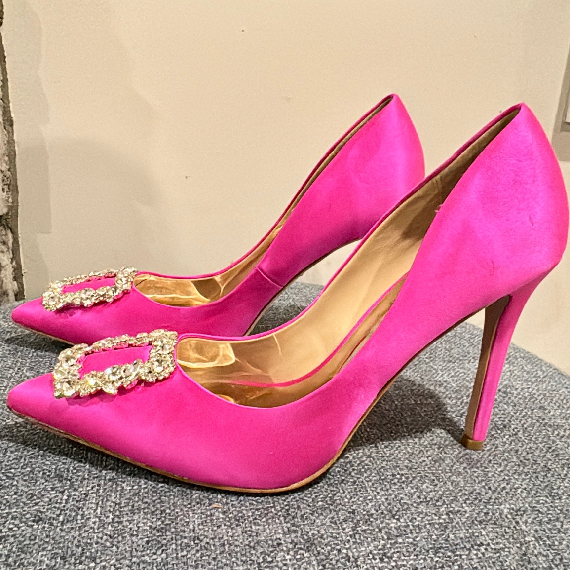 Pre-Loved Badgley Mischka - Fuchsia