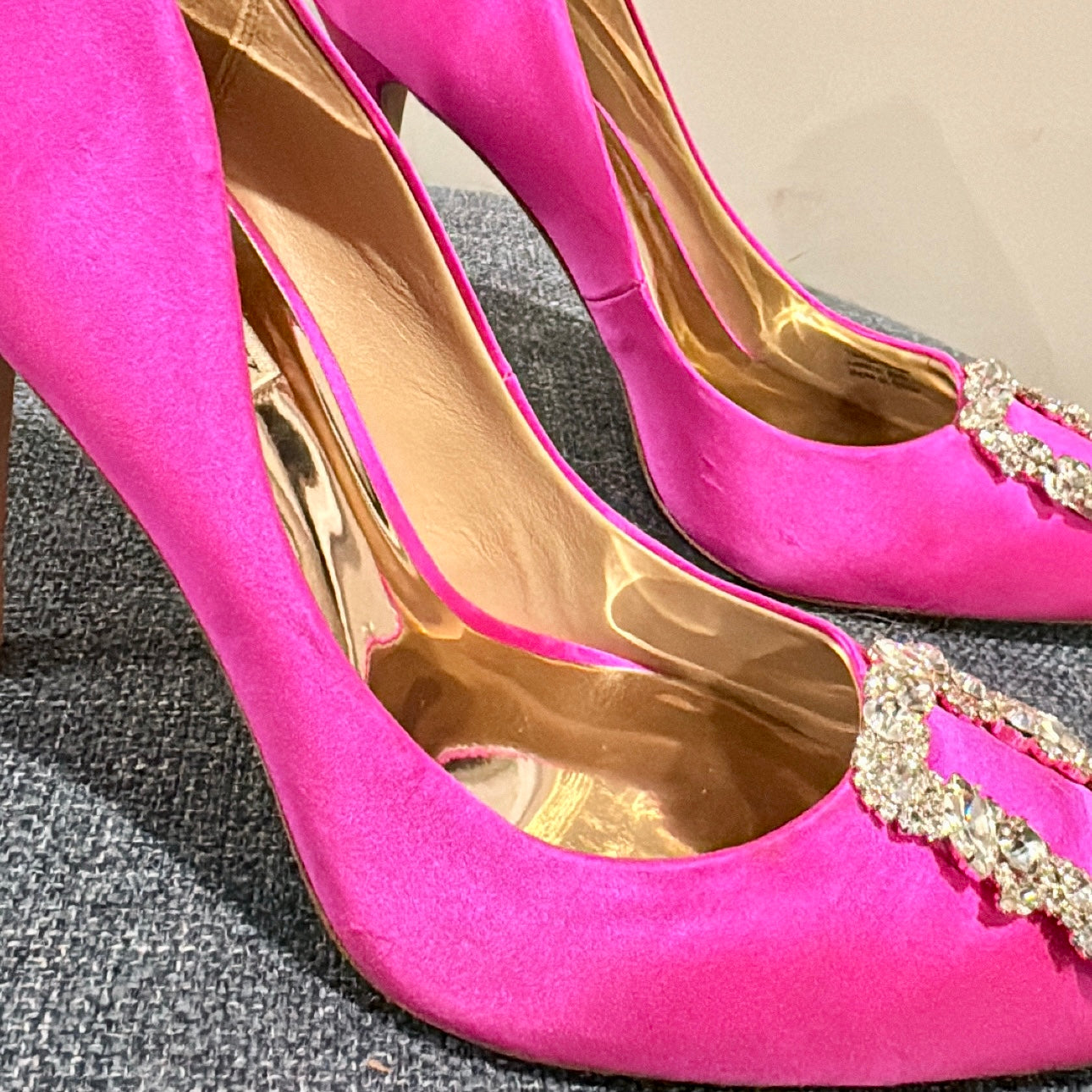 Pre-Loved Badgley Mischka - Fuchsia