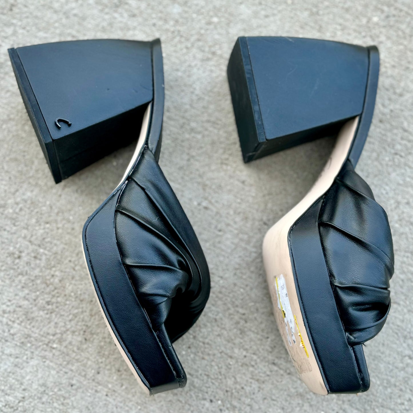 Pre-Loved Black Circus NY Sandal